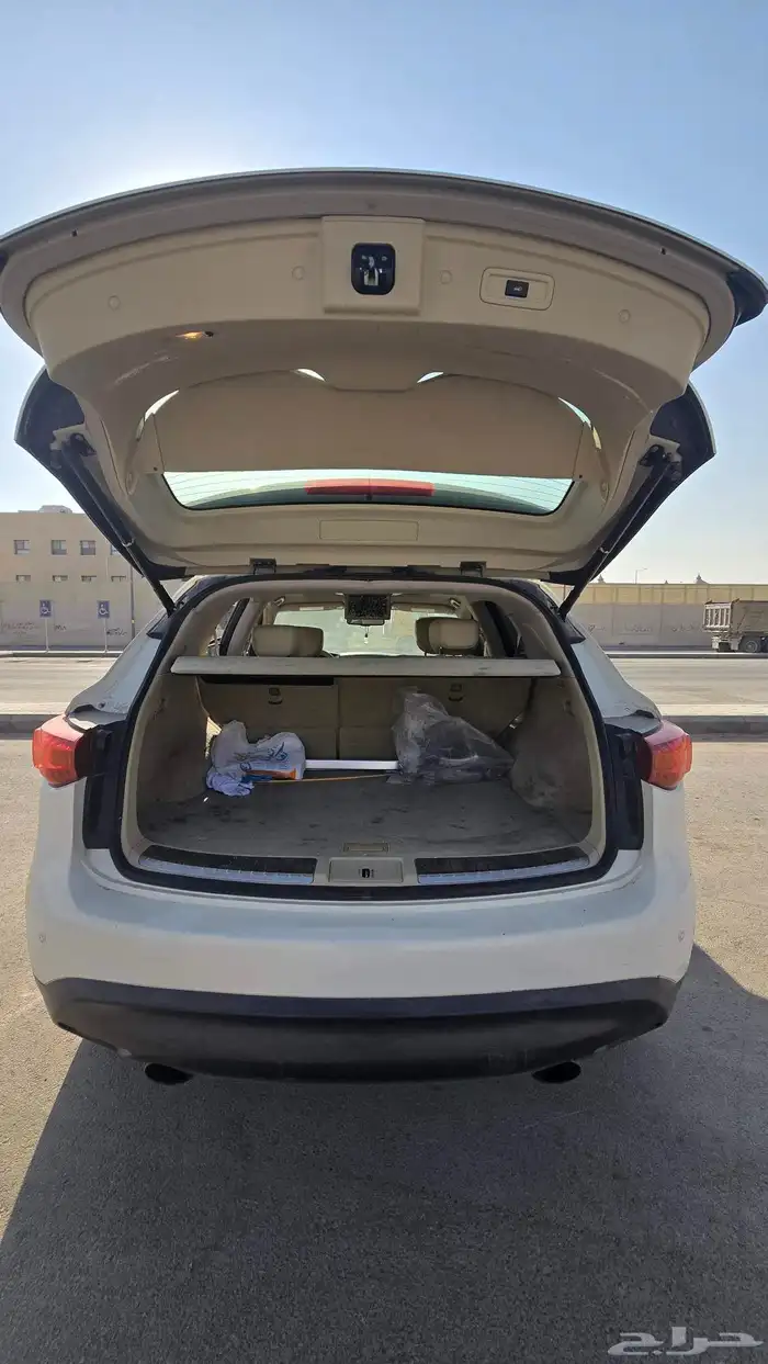 انفينيتي QX70s موديل 2014 8 سلندر 5.0L دبل و ممشى قليل جدا 9