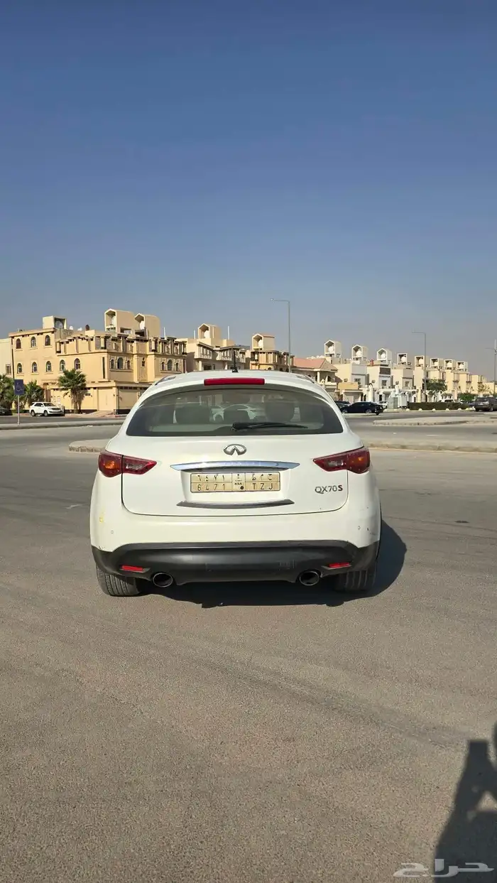 انفينيتي QX70s موديل 2014 8 سلندر 5.0L دبل و ممشى قليل جدا 7
