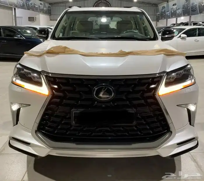 للبيع لكزس 2021 وكاله وشرط فل سعودي 6