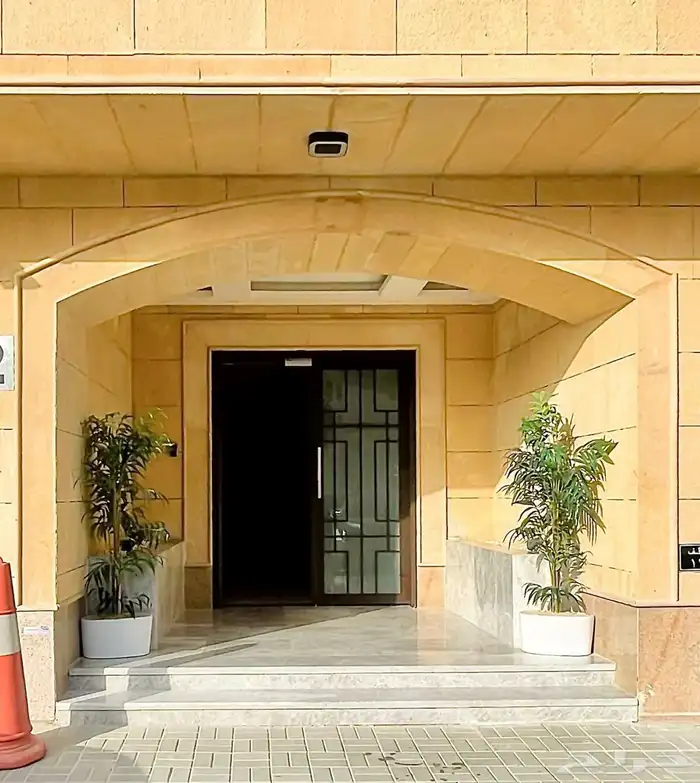 للإيجار شقق بنظام الدوبلكس في حي الملقا 1