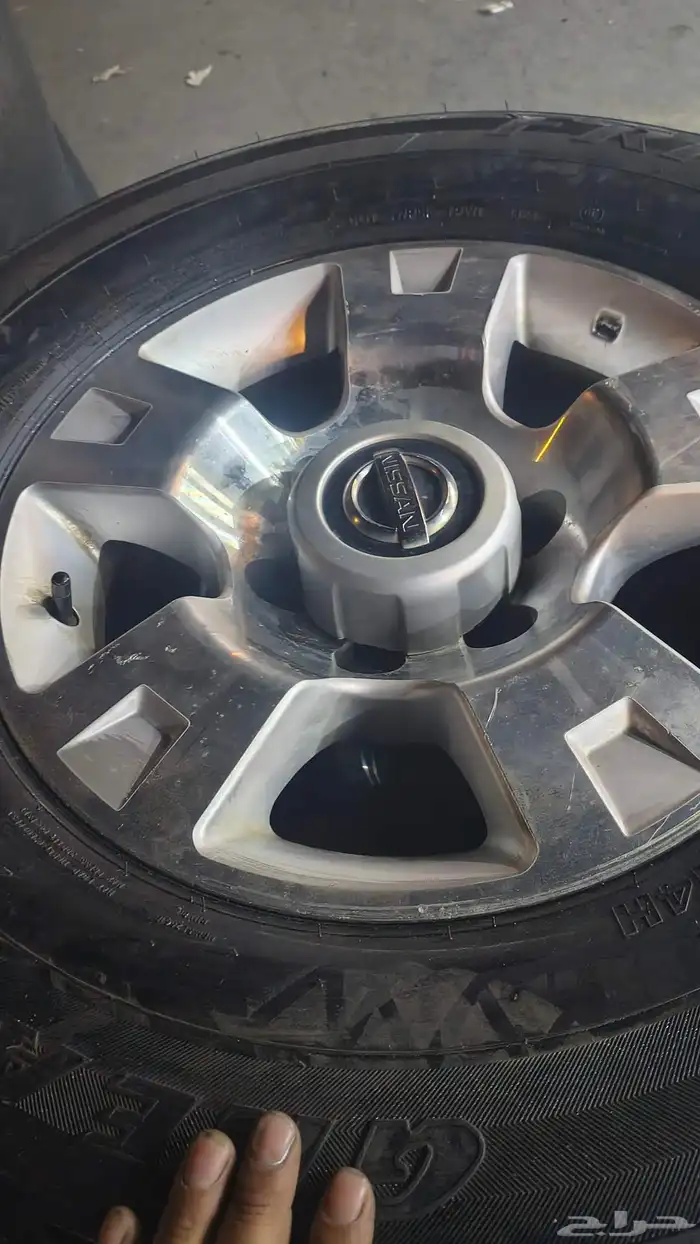 جنوط فتك 2005 صيني مقاس 16 مع كفرات تاريخ 24 شبه جديد 1