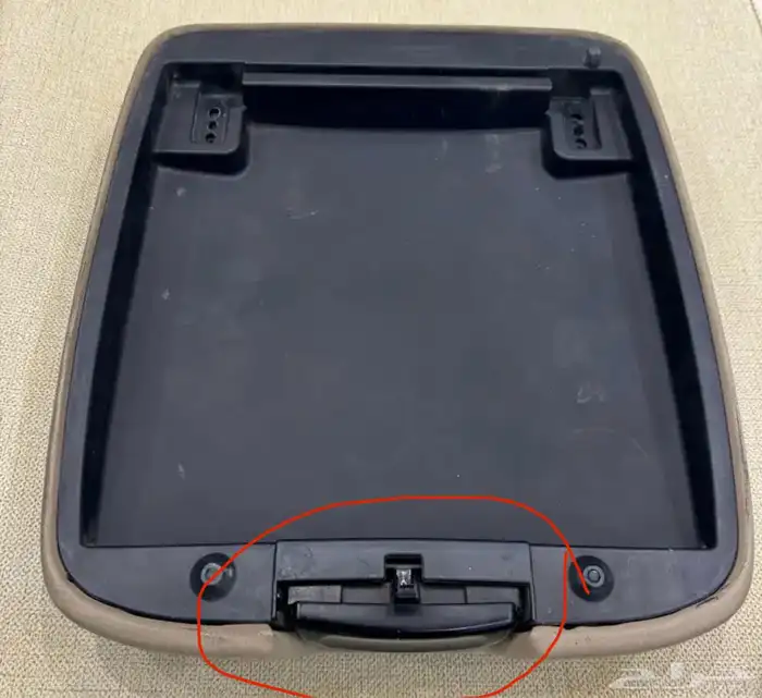 قفل تكاية لاندكروزر 98 الى 2007 3