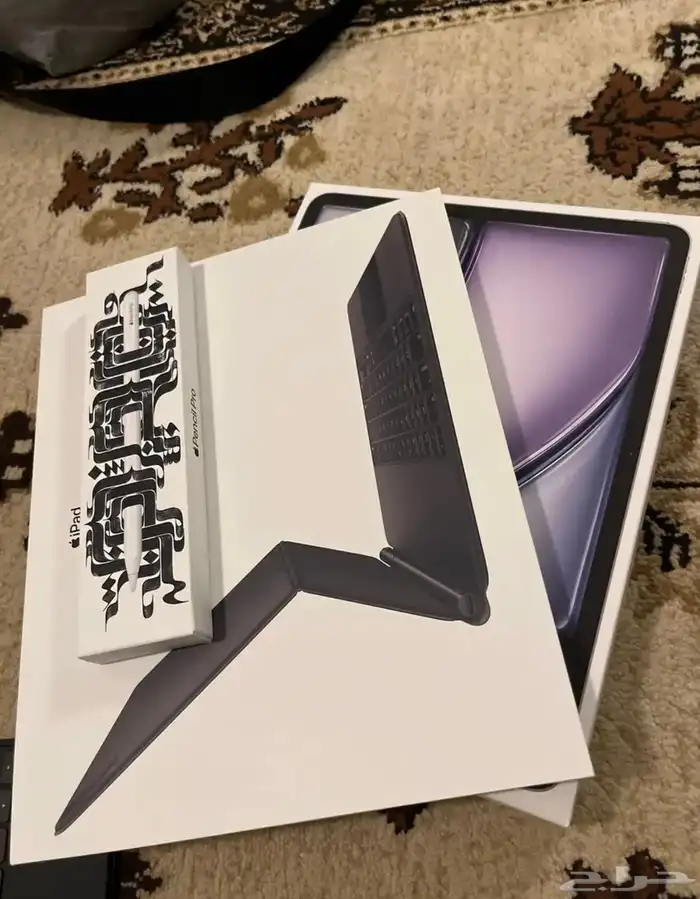 ايباد اير شامل الكيبورد والقلم 3