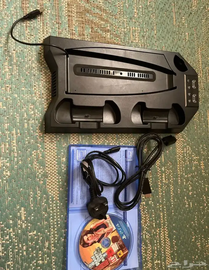 سوني 5 شبه جديد معى (الضمان) وشريط قراند 1