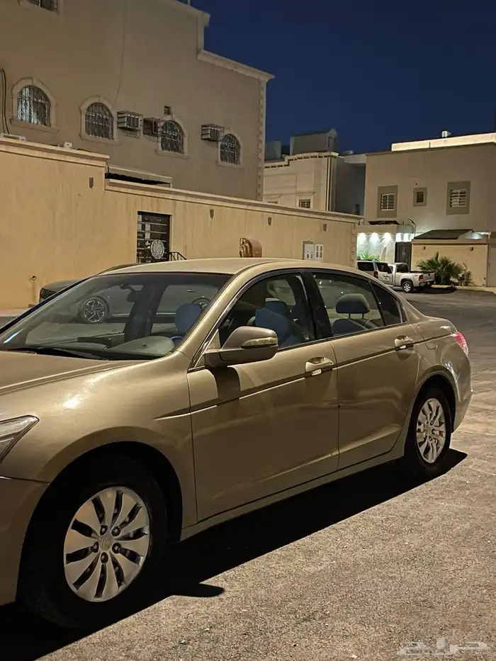 اكورد 2009 ستاندر 8