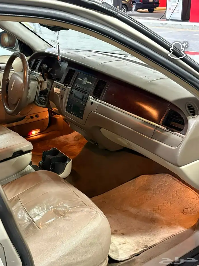 لنكولن تاون كار 2005 للبيع شرط ماشاء الله 3