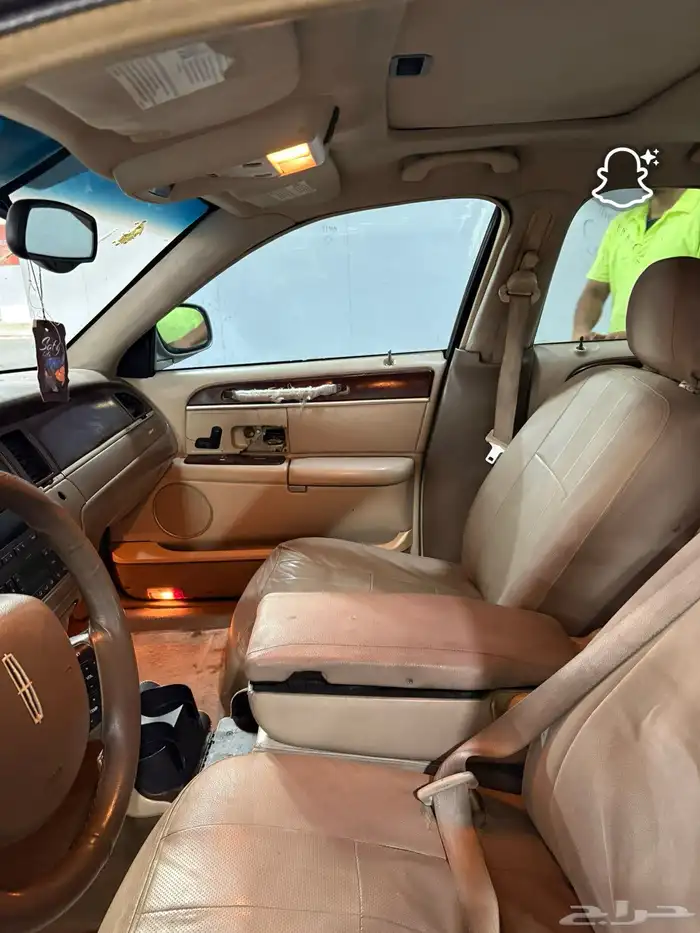 لنكولن تاون كار 2005 للبيع شرط ماشاء الله 2