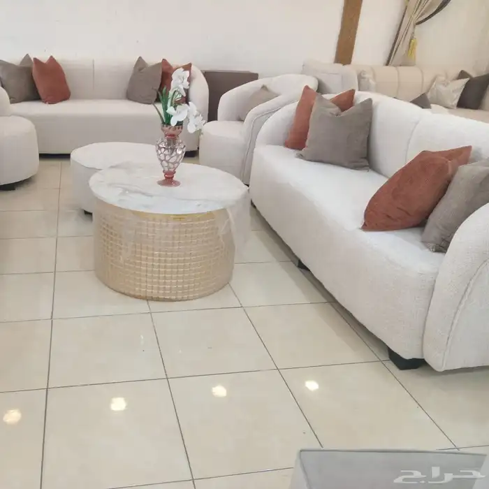 تفصيل وجاهز توصيل الا حظ البيت 1