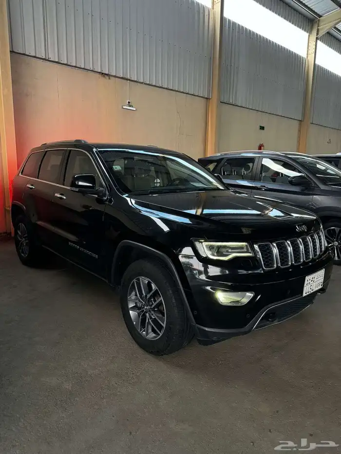 للبيع Jeep شروكي 2017 فل كامل ليمتد 3