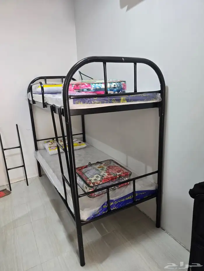 سرير حديد دورين دور واحد مراتب طبي بطانيات و مخده سم جديد 7