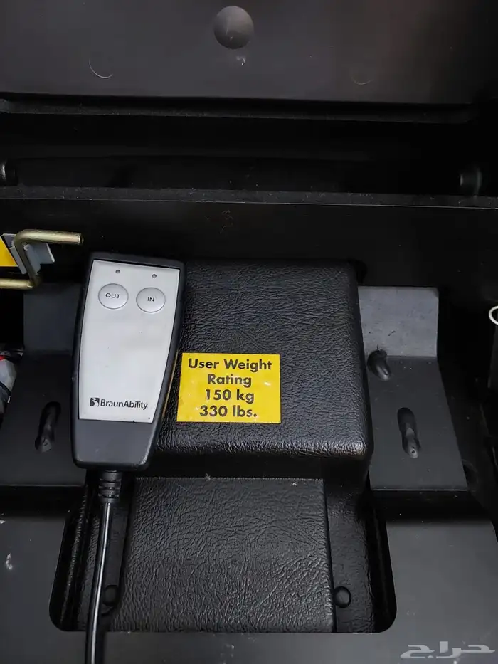 كرسي سيارة متحرك كهربائي ل كبار السن و احتياجات خاصة و الهمم 7