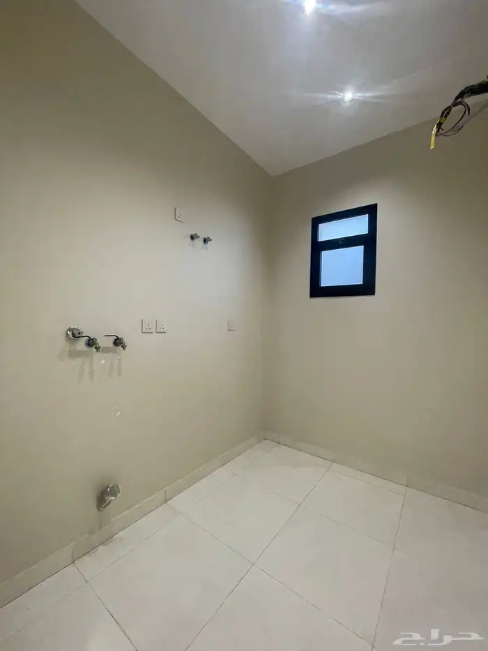 فيلا جديدة للبيع - الزمرد 16