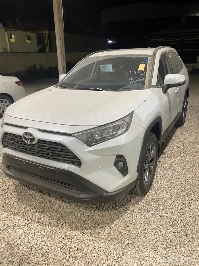 راف فور 2025 فل كامل XLE سعودي أصفار 0