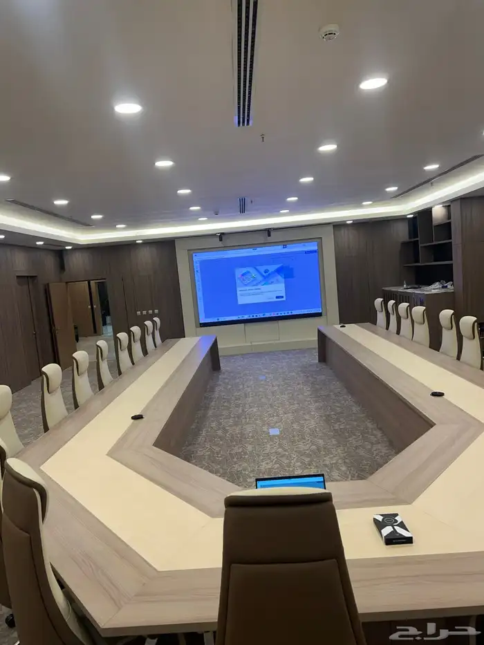 طاولة اجتماعات 3