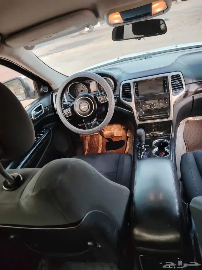 جيب جراند شروكي 2011 2