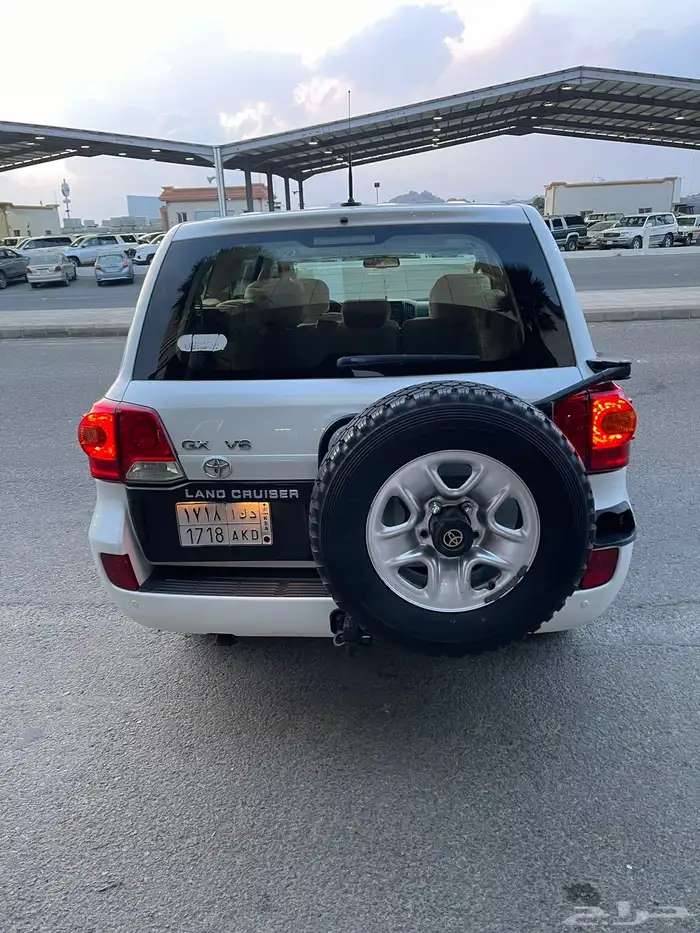 جيب لاندكروزر 2