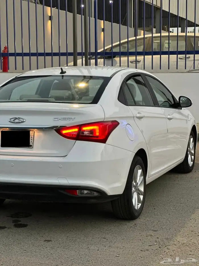 شيري اريزو 5 موديل 2023 السعر 23000 الف 17