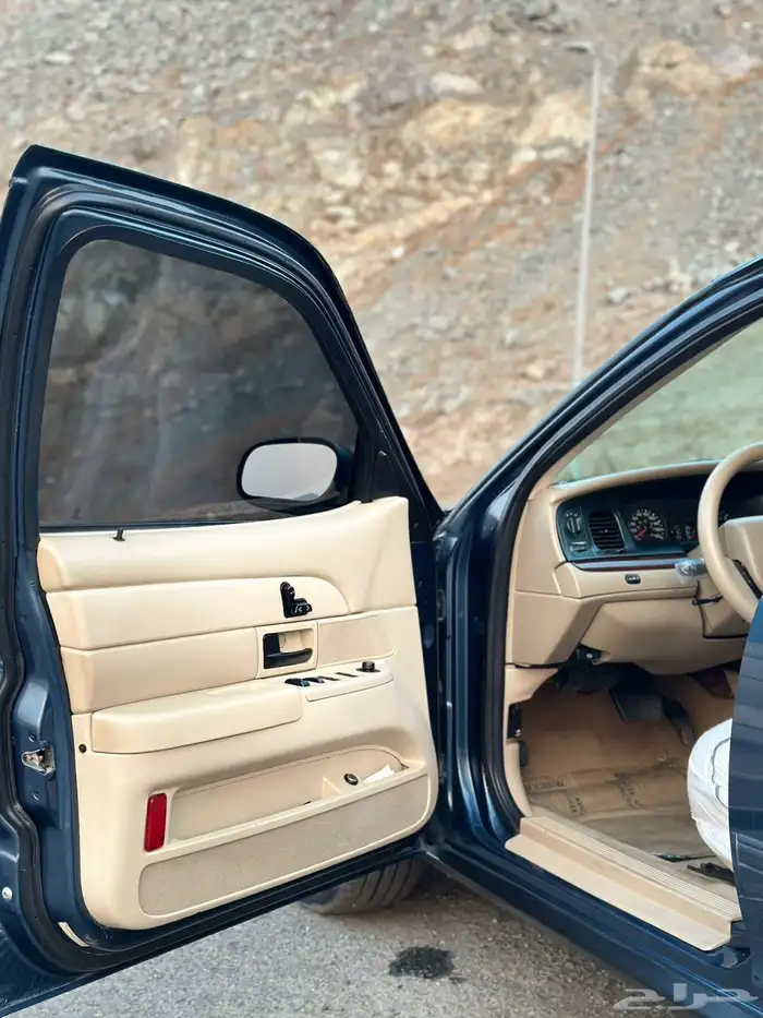 فورد كراون فكتوريا 2011 قمة النظافة 13