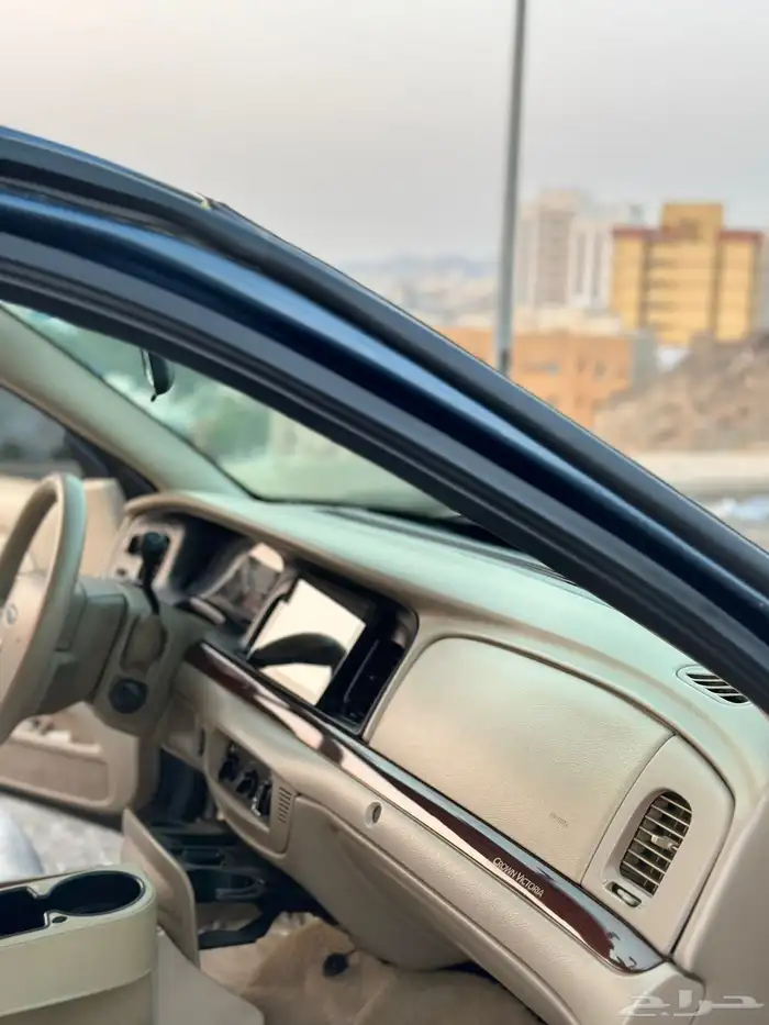 فورد كراون فكتوريا 2011 قمة النظافة 15