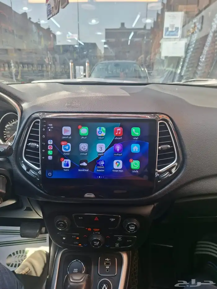 شاشة جيب كومباس 2017 4