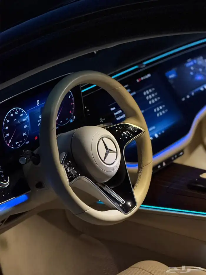 مرسيدس E300 11