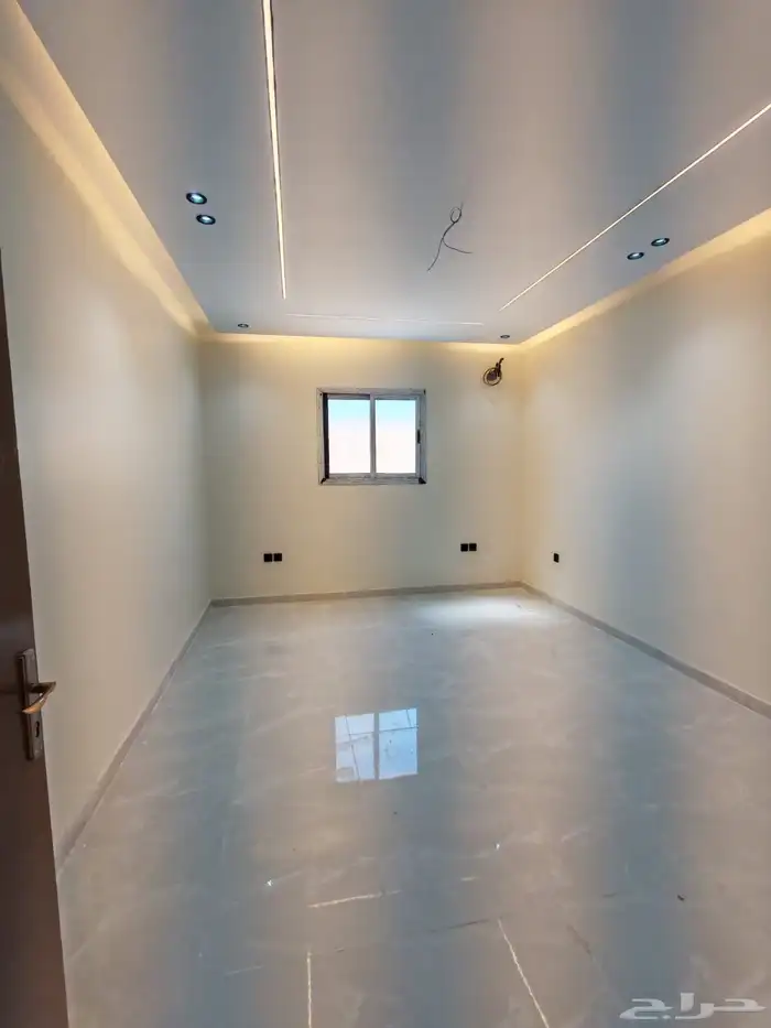 للبيع دور وشقه خلفيه حي القدس مساحة 735 11