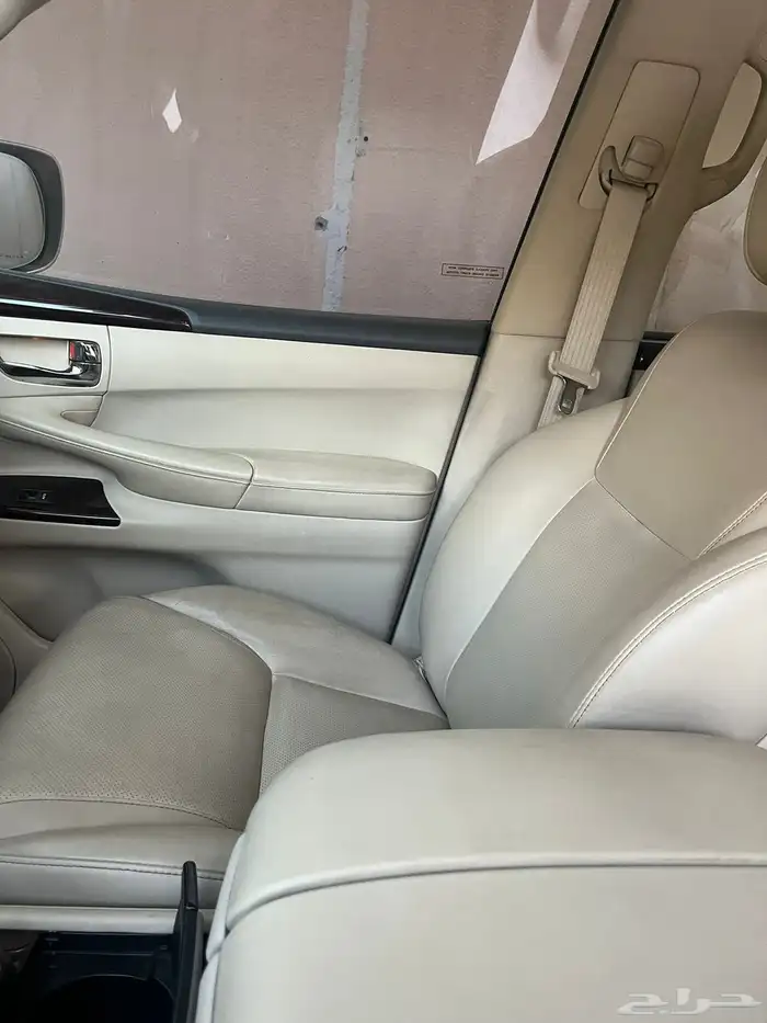 لكزس LX 570 DD 2015 مع لوحة مميزة 11