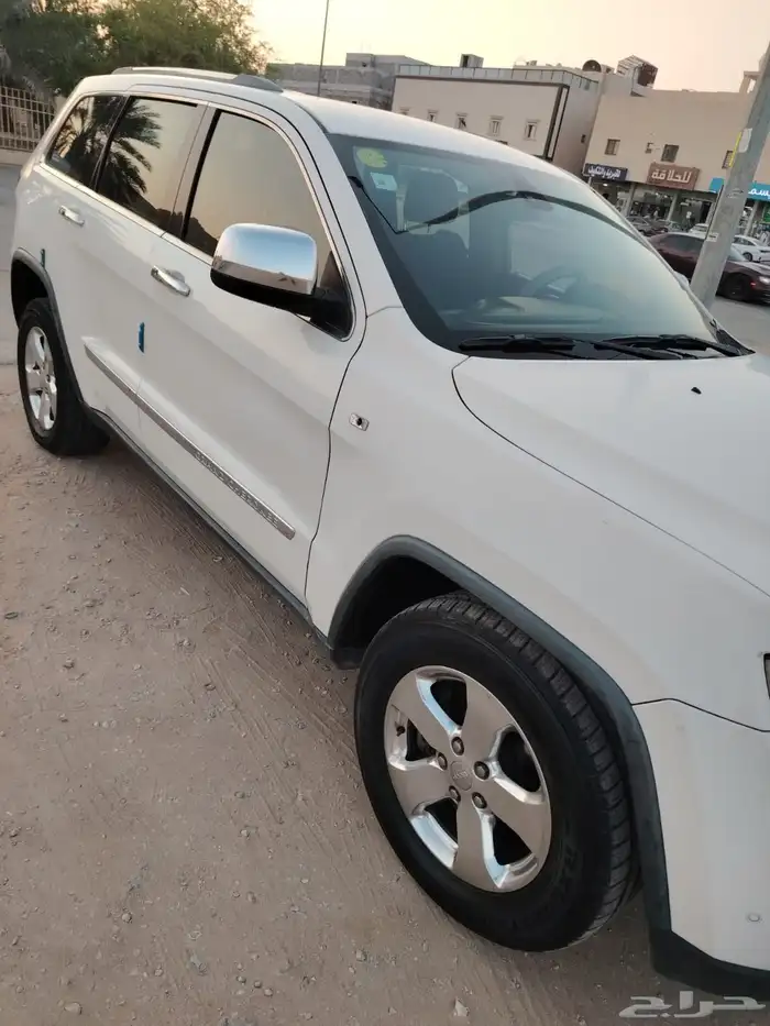 جيب جراند شروكي 2011 4