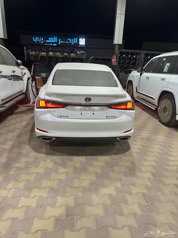 لكزس ES350 فئة CA جناح وارد قطري 2025 3
