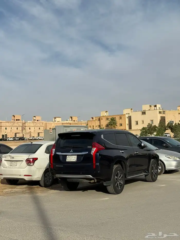 ميتسوبيشي مونتيرو 2018 5