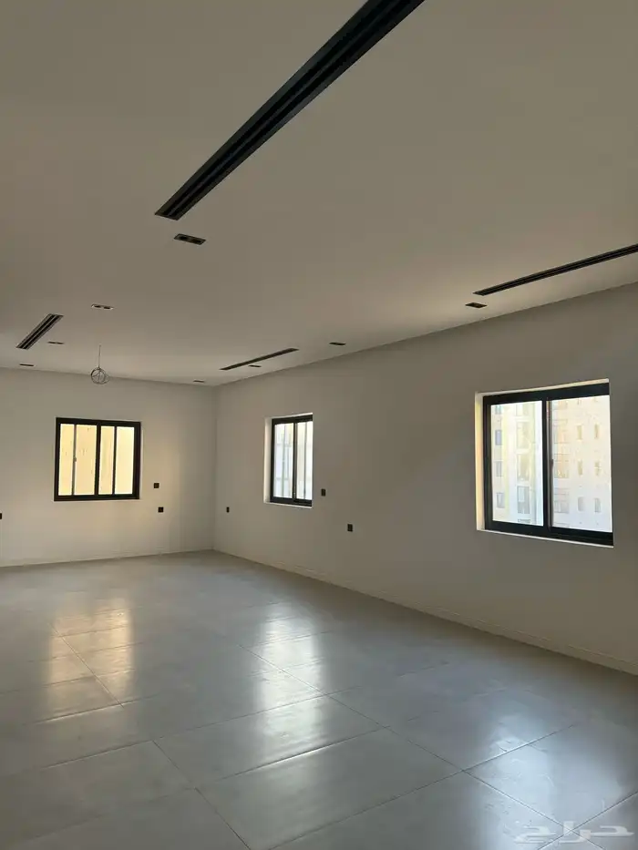 شقة 5 غرف لم تسكن بيع أو ايجار الصواري 3