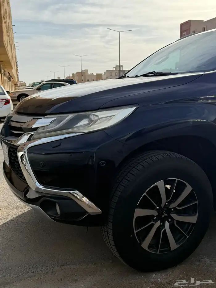 ميتسوبيشي مونتيرو 2018 4