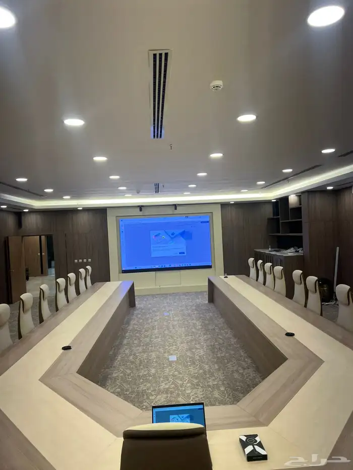 طاولة اجتماعات 2