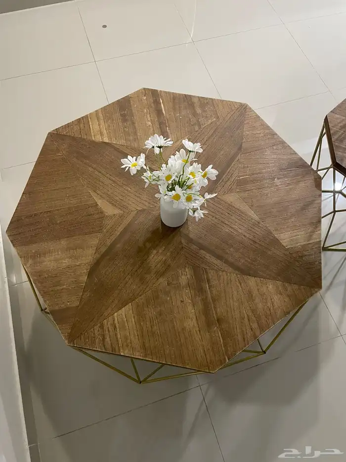 اثاث كنب و طاولة طقم صالة 4