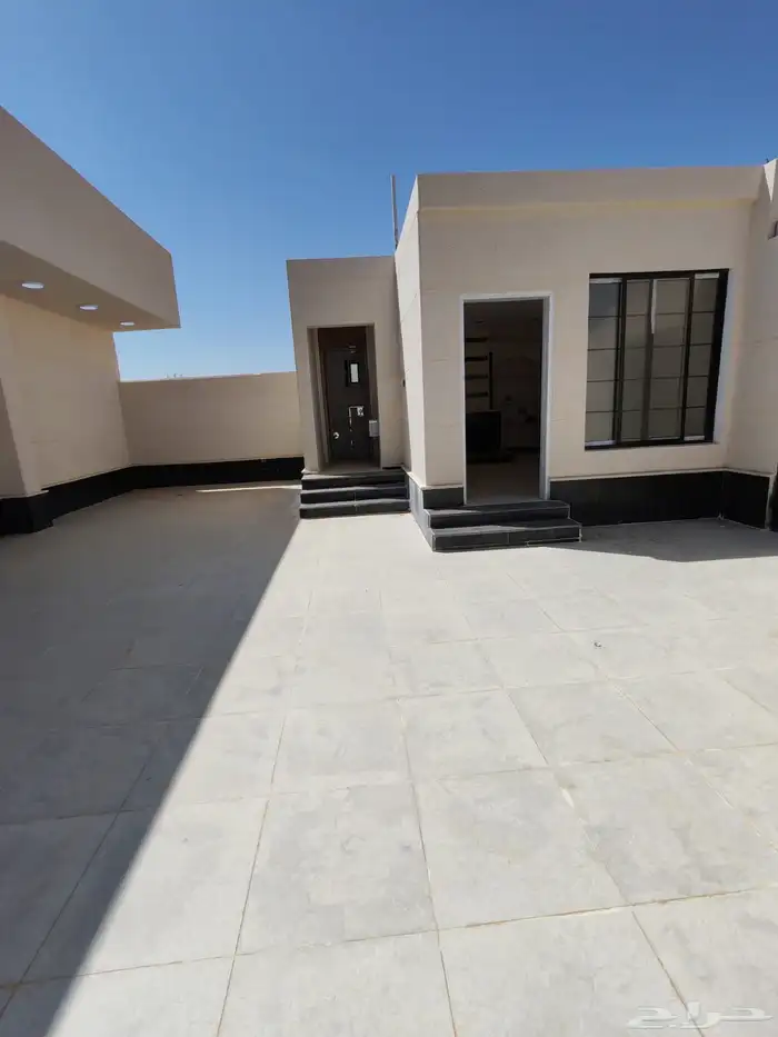 للبيع دور وشقه خلفيه حي القدس مساحة 735 13