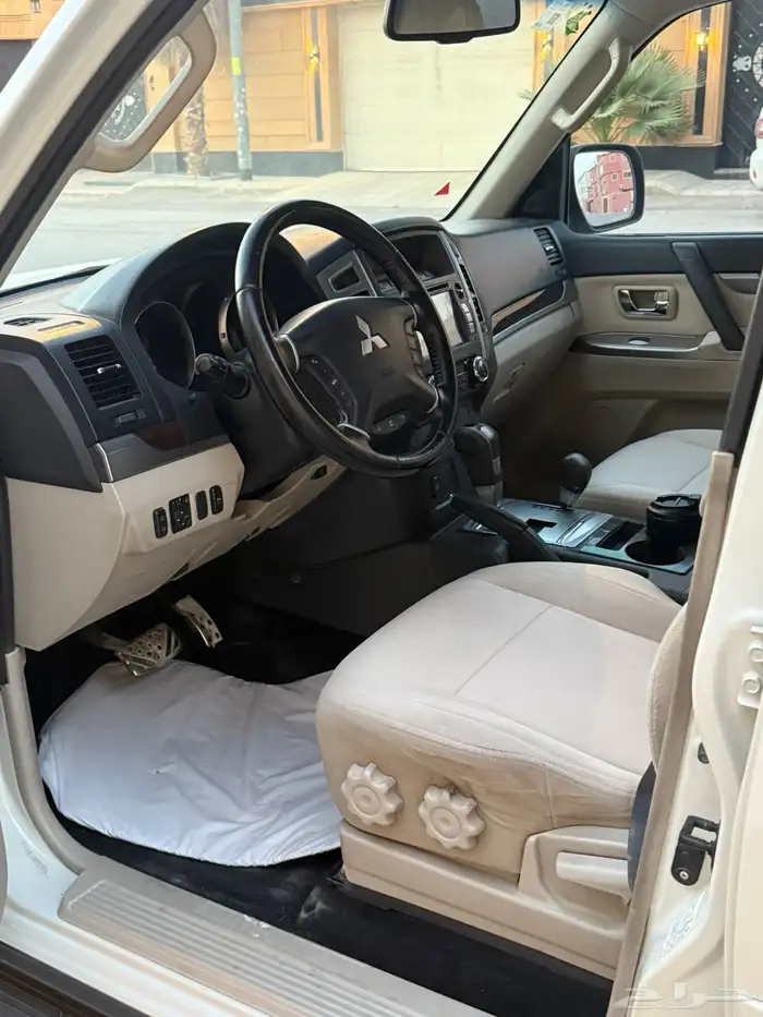 للبيع باجيرو 2016 12