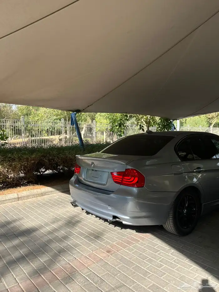 بي إم دبليو 323i نظيفة جد ا ومجددة بالكامل 8