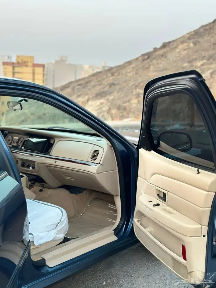 فورد كراون فكتوريا 2011 قمة النظافة 17