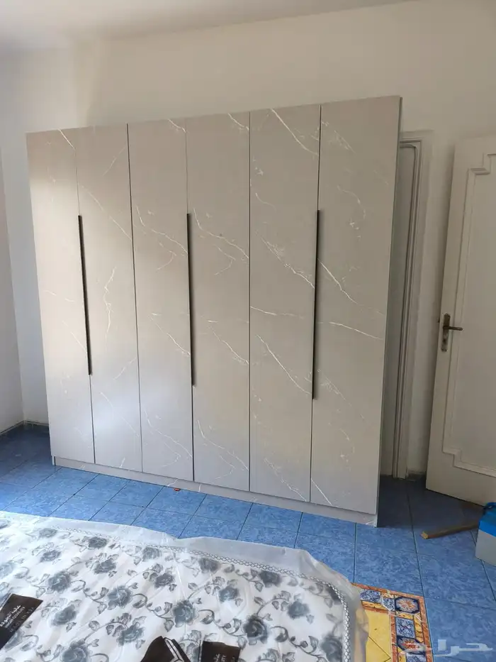 دولاب ملابس جديد فقط 12