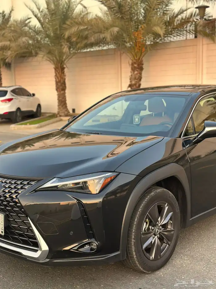 لكزس ux2023 فئة AA 12