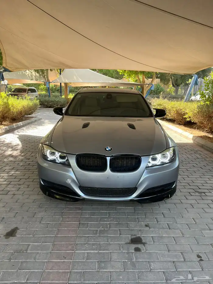 بي إم دبليو 323i نظيفة جد ا ومجددة بالكامل 0