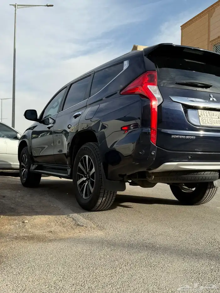 ميتسوبيشي مونتيرو 2018 0