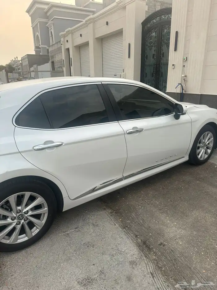 كامري 2023 GLE ابيض لؤلؤي نضيف وشرط 7