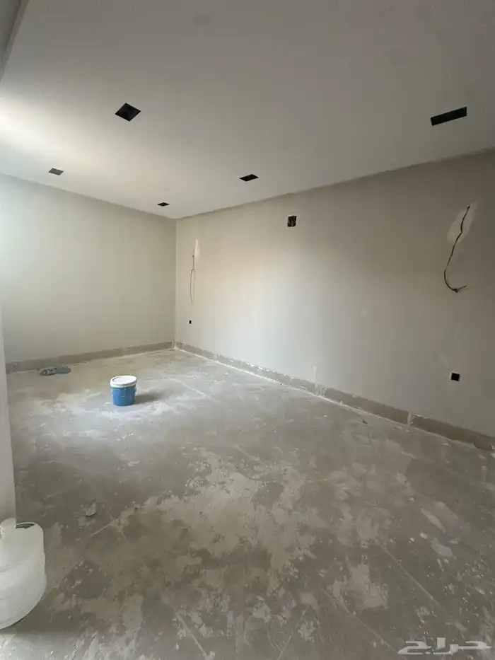 فيلا للبيع في حي العريجاء الغربي حي مكتمل الخدمات 17