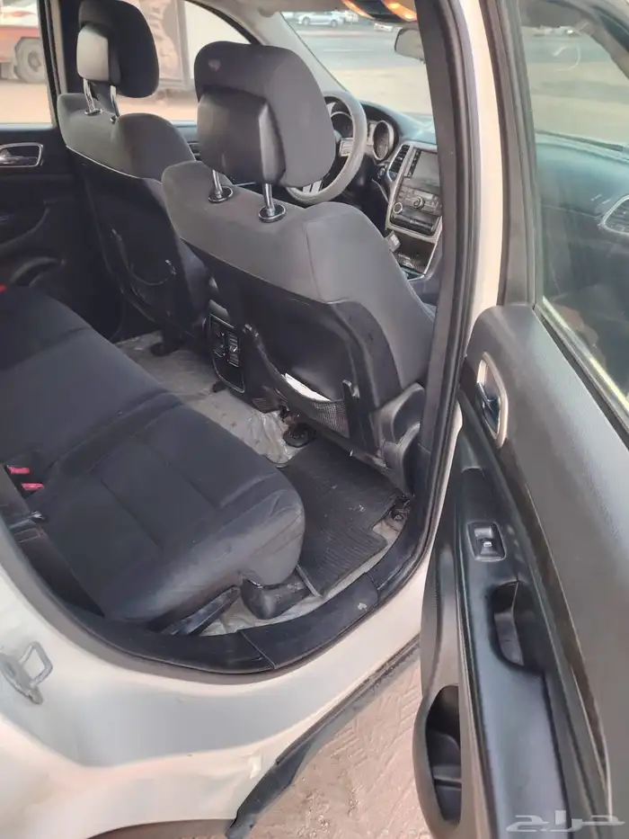 جيب جراند شروكي 2011 6