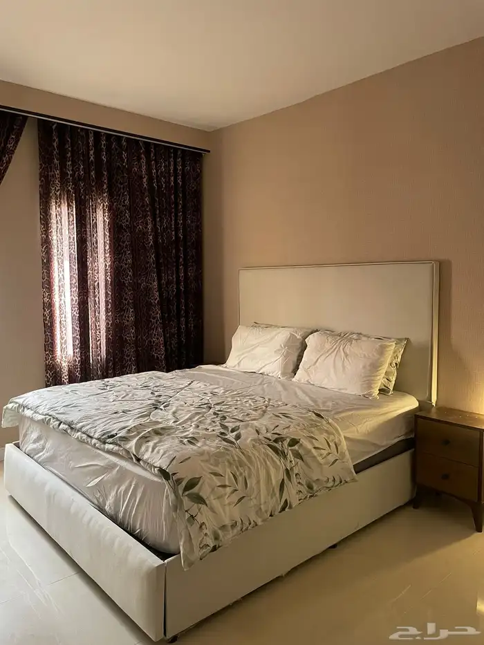 استديو مفروش للايجار الشهري حي السلامة 5