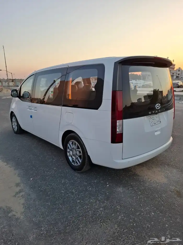 هونداي ستاريا 2022 بحالة ممتاز 2