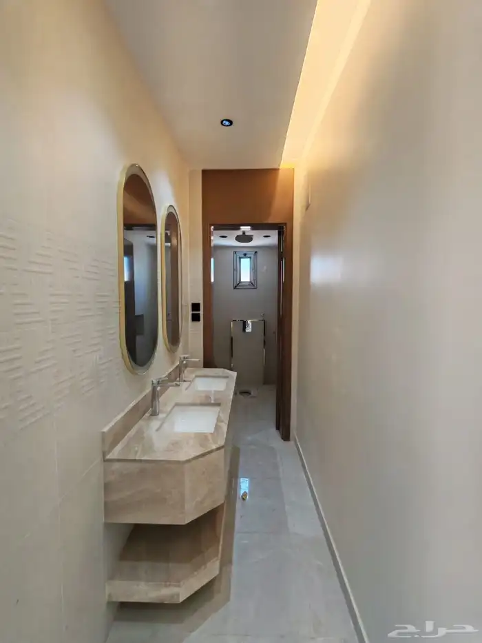 للبيع دور وشقه خلفيه حي القدس مساحة 735 2