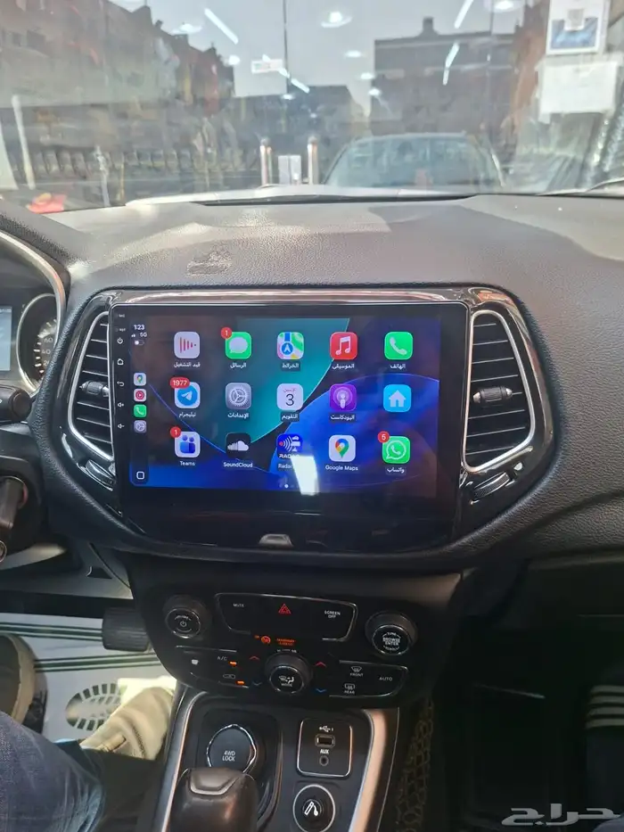 شاشة جيب كومباس 2017 0