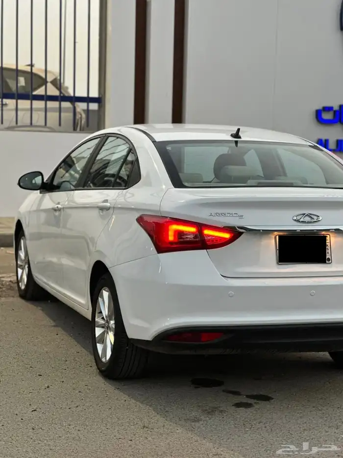 شيري اريزو 5 موديل 2023 السعر 23000 الف 18